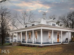 621 College St, Royston, GA 30662