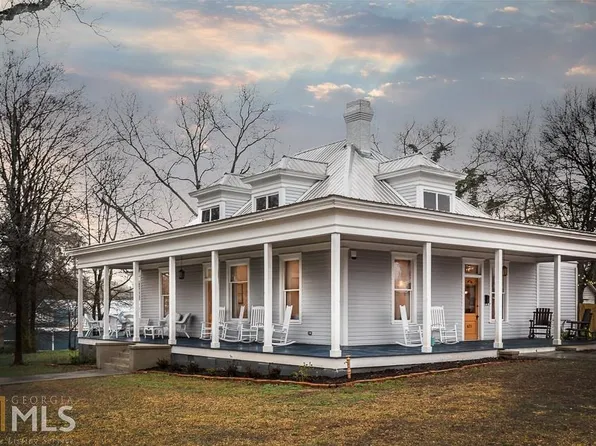 621 College St, Royston, GA 30662