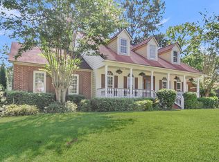 101 Batavia Ct, Goose Creek, SC 29445