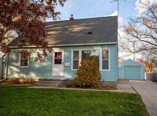 1109 W 7th St, Cedar Falls, IA 50613
