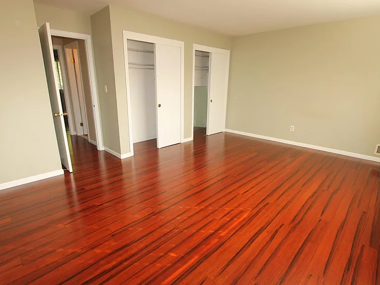 579 Churchill Dr — Photo 9