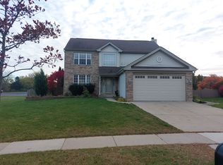 5728 Breezeland Rd, Carpentersville, IL 60110