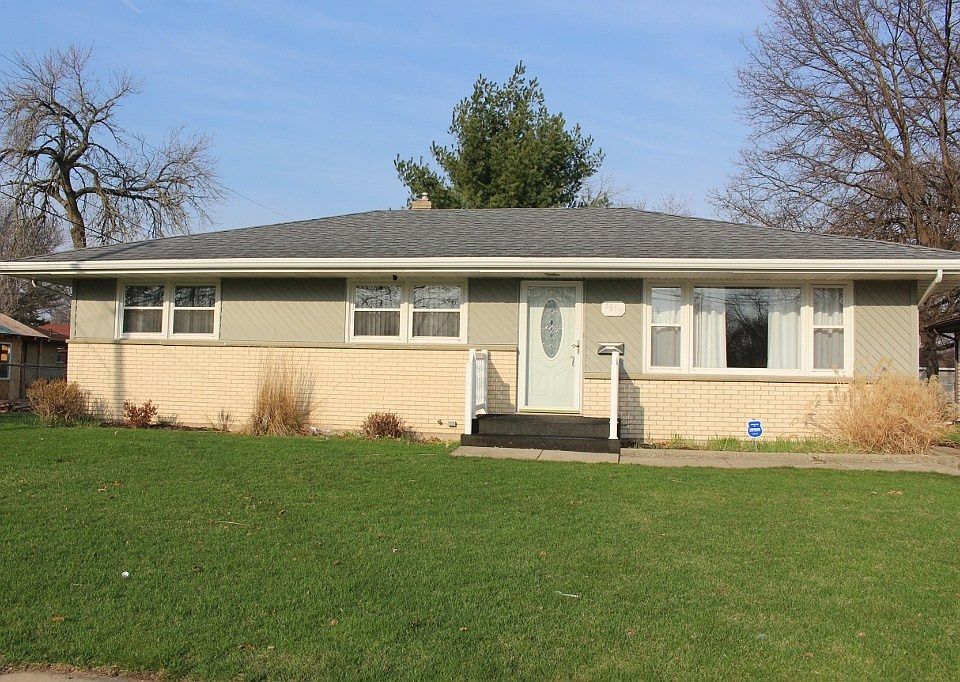 1st image of 3612 N Rockton Ave