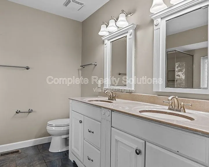 16610 Green Needle Ct — Photo 43