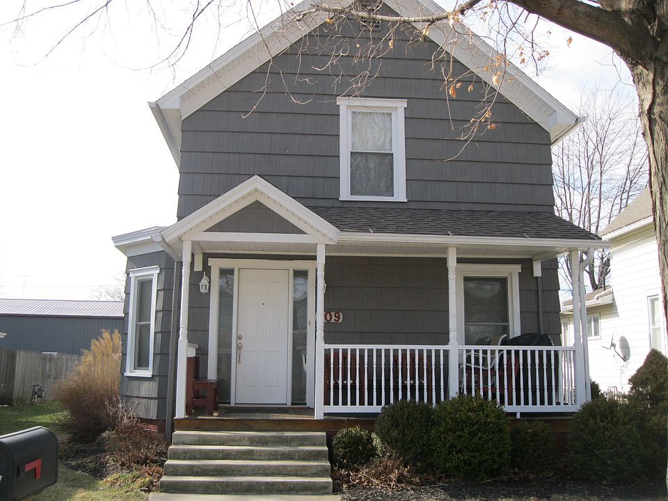 1st image of 209 N Harrison St