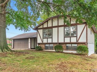1 Buckingham Dr, Washington, MO 63090