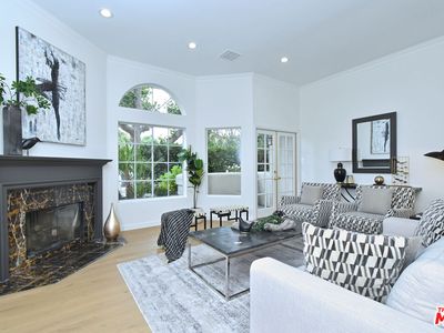 12919 Bloomfield St APT 3, Studio City, CA, 91604