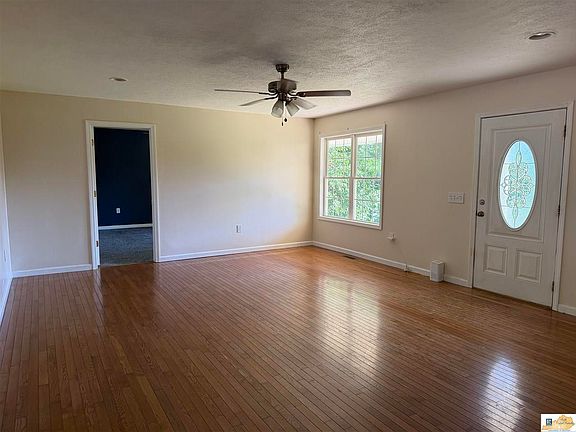4th image of 430 Deer Valley Rd