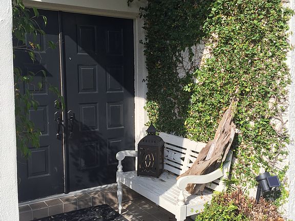 4th image of 848 Brookstone Dr