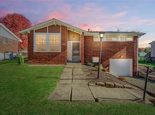 415 Alpine Village Dr, Monroeville, PA 15146