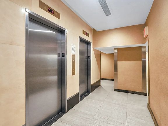 4th image of 11817 Union Tpke APT 10H
