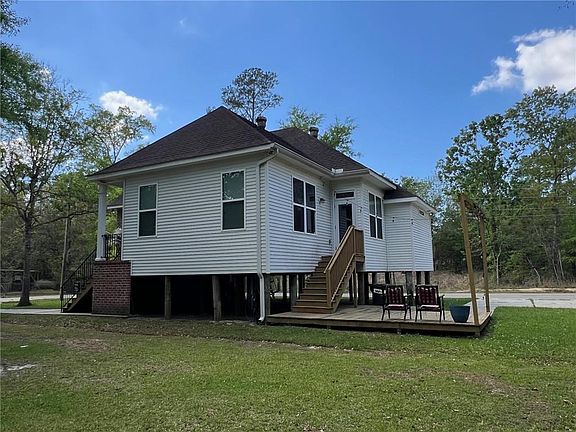 5th image of 40571 Hayes Rd