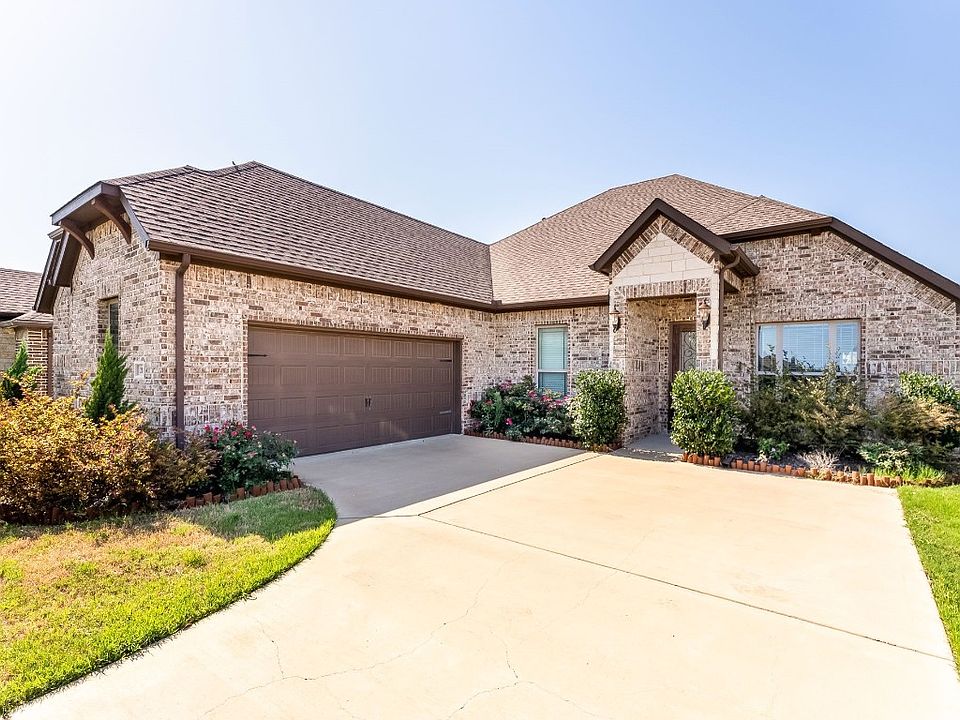 213 Douglas St, Red Oak, TX 75154 Zillow