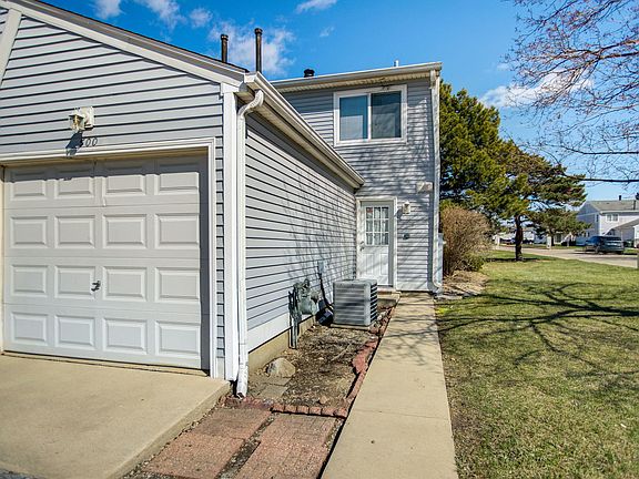 2nd image of 500 Meadow Green Ln
