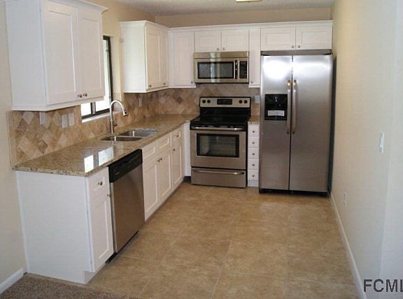 3rd image of 4 Lake Forest Pl #0