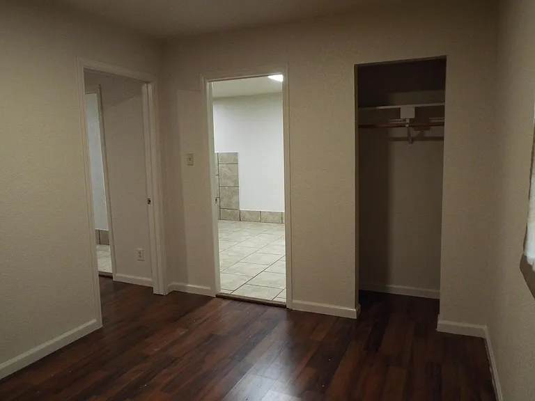2519 Hicks Ave #2 — Photo 24