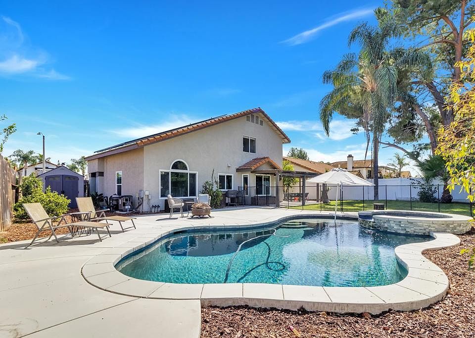 1st image of 41855 Shorewood Ct