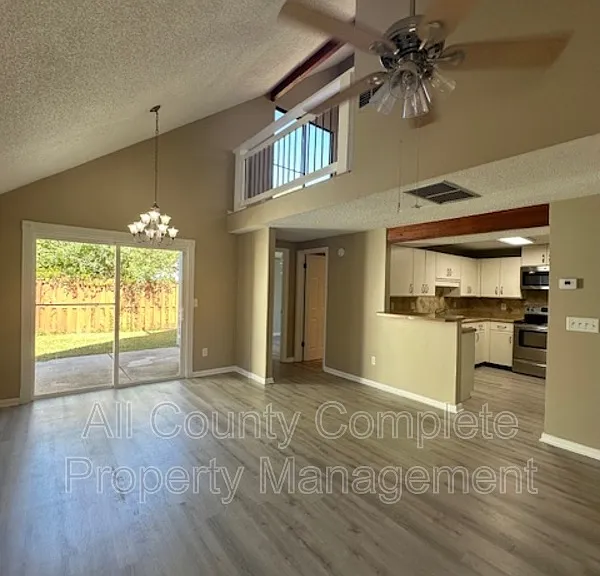 6653 Periwinkle Dr — Photo 24