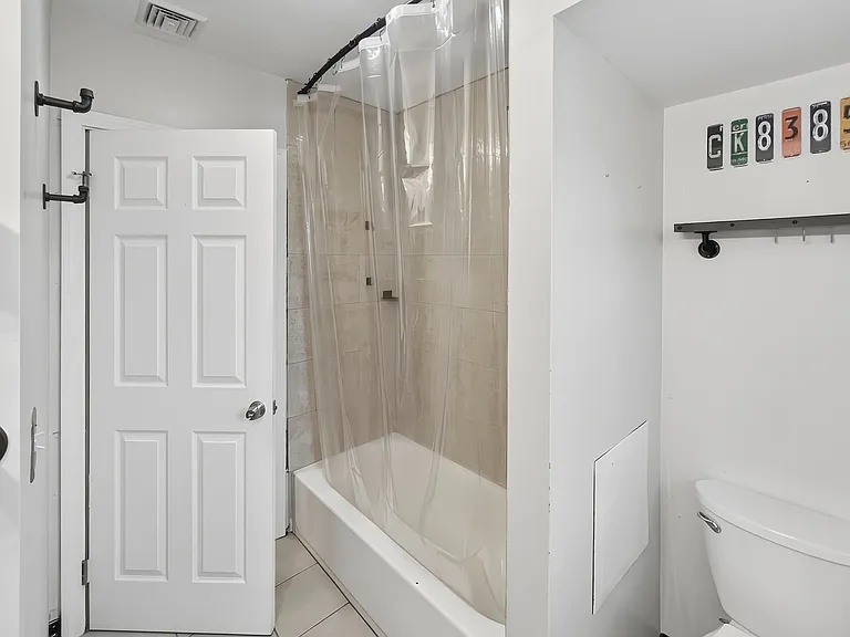 358-362 Weeden St #3 — Photo 6