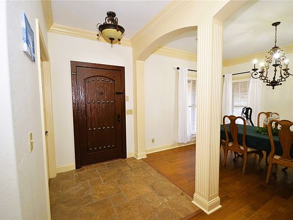 5th image of 13749 Sassafras Cir