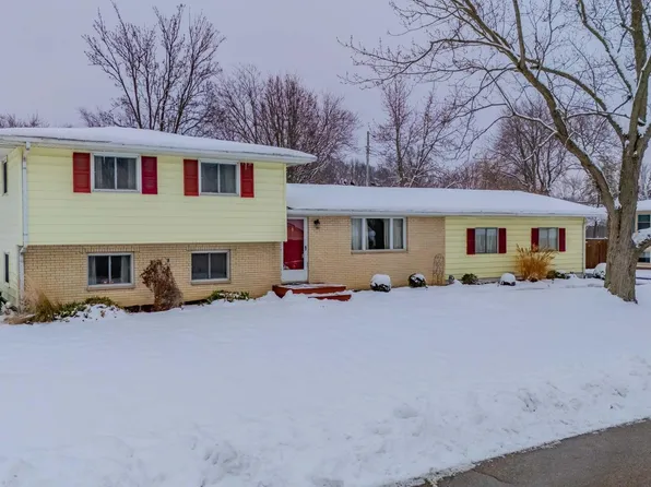 945 Sunset Dr, Wabash, IN 46992