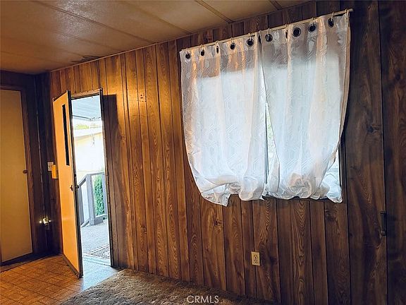3rd image of 136 Seville Ct