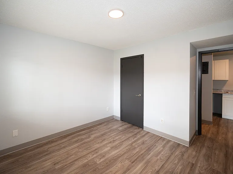 Meadow Park Apartments — Photo 26