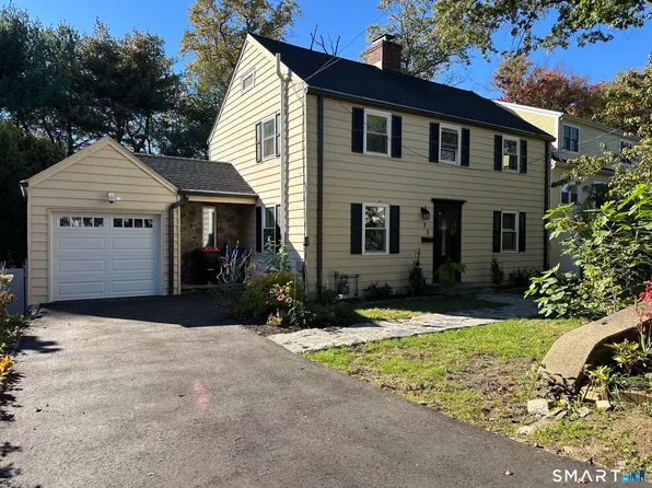 23 Richmond Hill Road, Norwalk, CT 06851