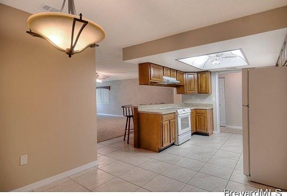 3rd image of 1937 Ontario Cir