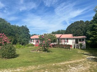 495 Simmons Cemetery Rd, Quebeck, TN 38579