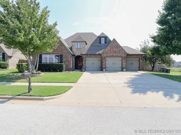 13507 S 20th St, Bixby, OK 74008