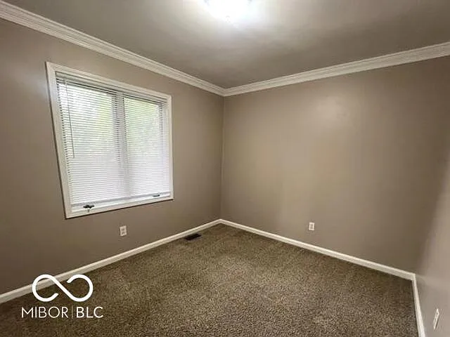 945 Fox Hill Dr — Photo 18