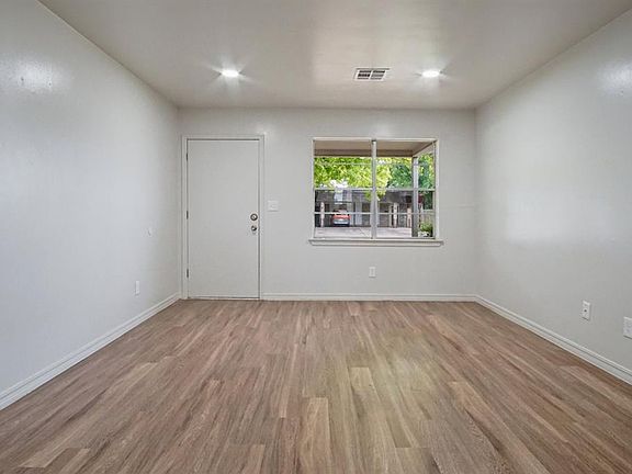 4th image of 2227 Donna Dr #2229