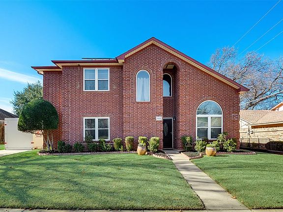 2nd image of 5116 Andalusia Trl
