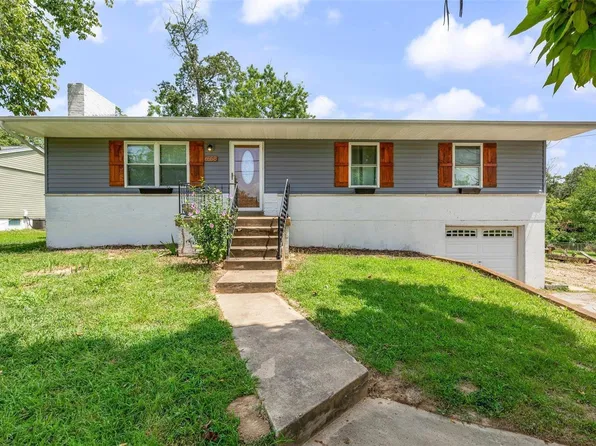 6558 Deerwood Dr, Cedar Hill, MO 63016