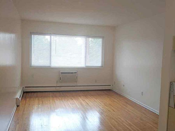 2nd image of 1492 County Road B E #109