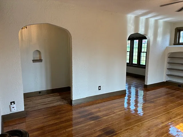 358 State St — Photo 10