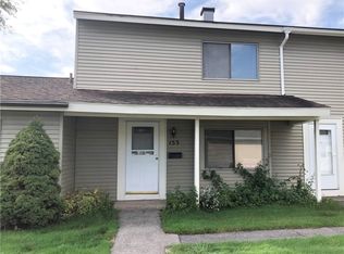 153 Windsorshire Dr, Rochester, NY 14624