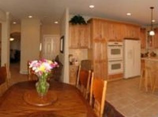 7840 Honeysuckle Dr, Maumee, OH