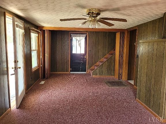2nd image of 1354 Walnut Ave