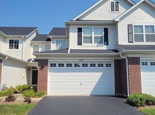 504 Majestic Ln, Oswego, IL 60543