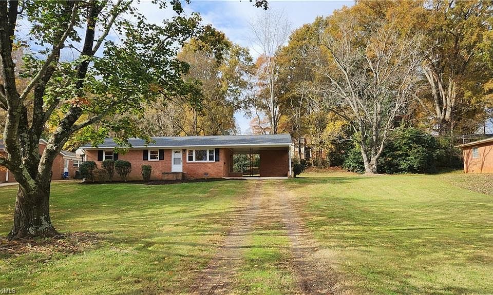 1st image of 617 Valley Dr