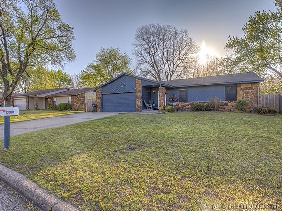 2nd image of 13981 S 283rd East Ave