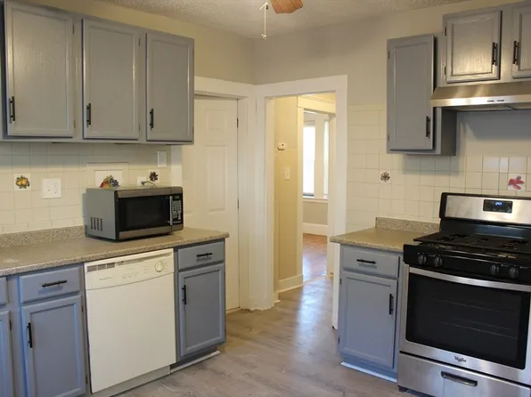 10 Mattakeeset St, Hyde Park, MA