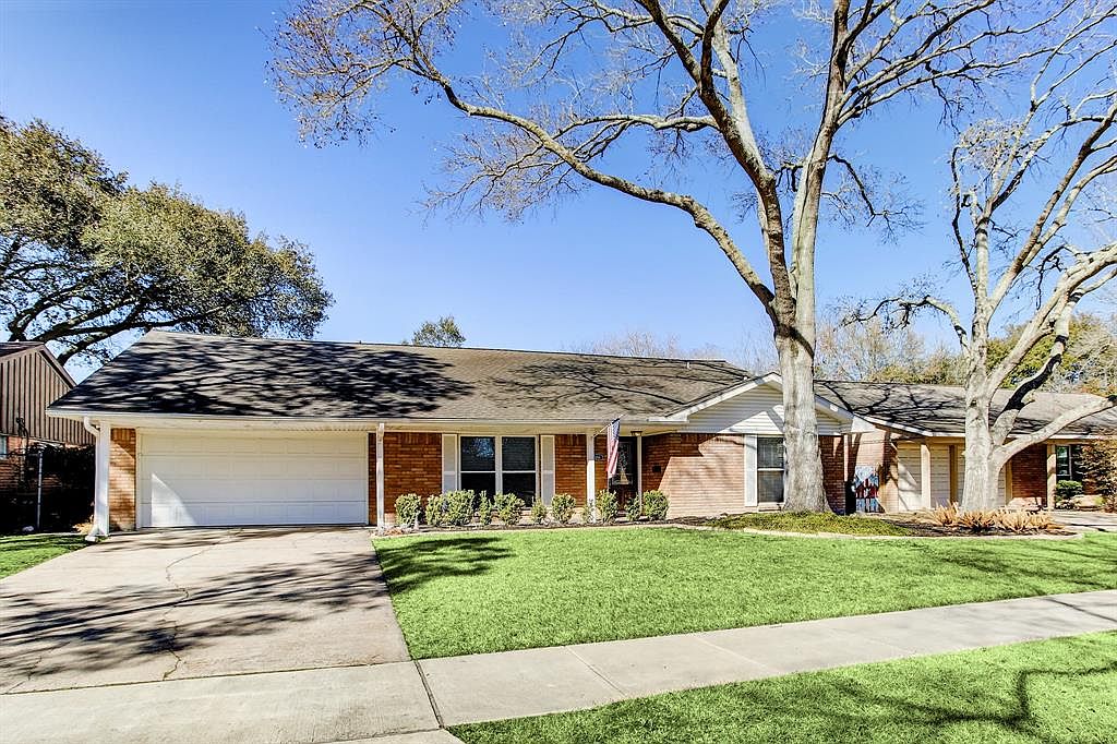 Belle❤︎ 5718 Belrose Dr, Houston, TX 77035 | Zillow