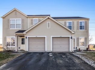 969 W Savannah Dr, Romeoville, IL 60446