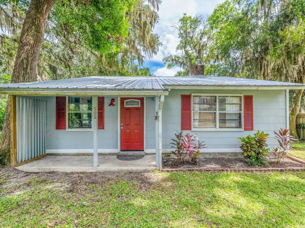 505 N 4th St, Palatka, FL 32177