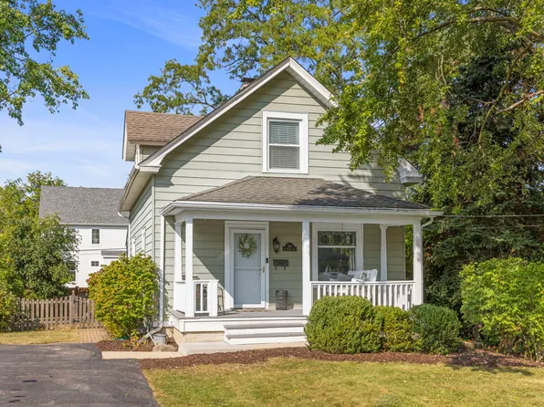 214 N Prospect St, Wheaton, IL 60187