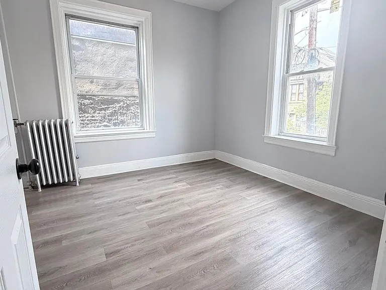401 Central Ave #1E — Photo 3