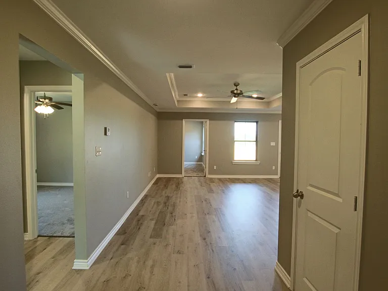 6033 Villa Rosa Way — Photo 4